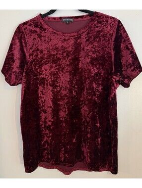 Urban Coco Red Crushed Velvet Shirt Large Crew Neck Women’s Vampy Goth Grunge